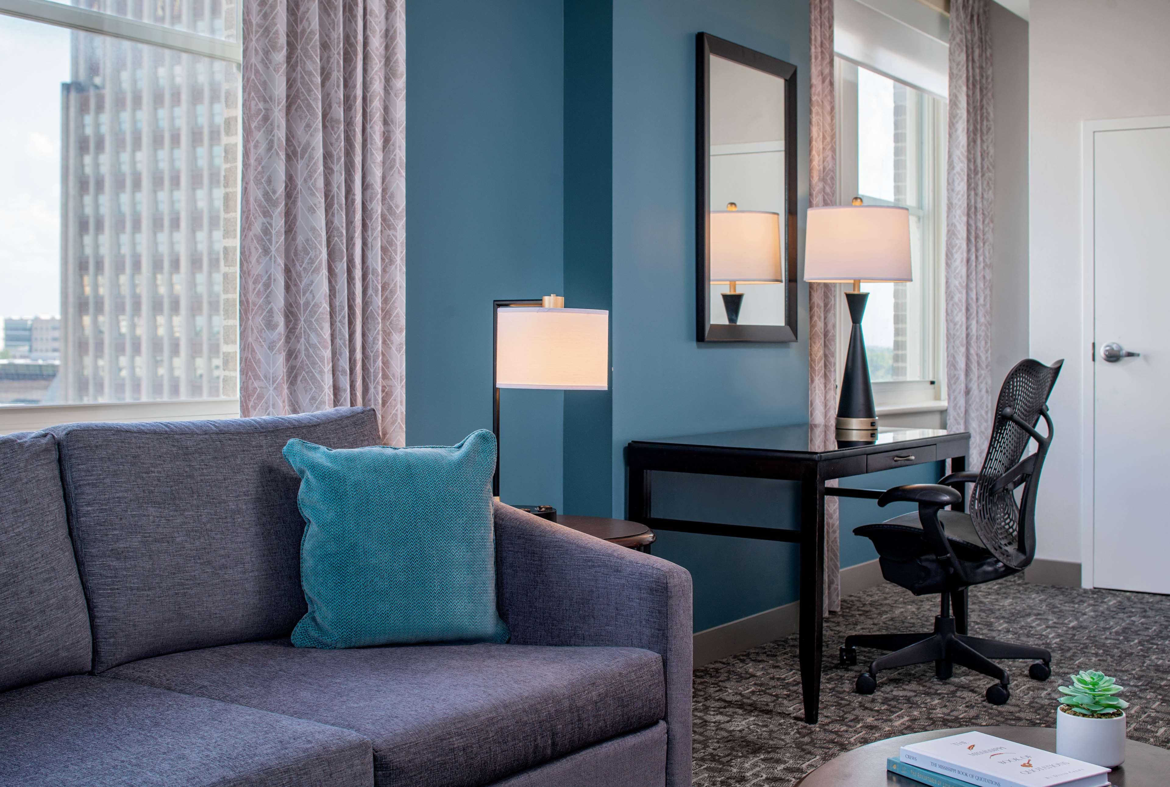 Hilton Garden Downtown 3*